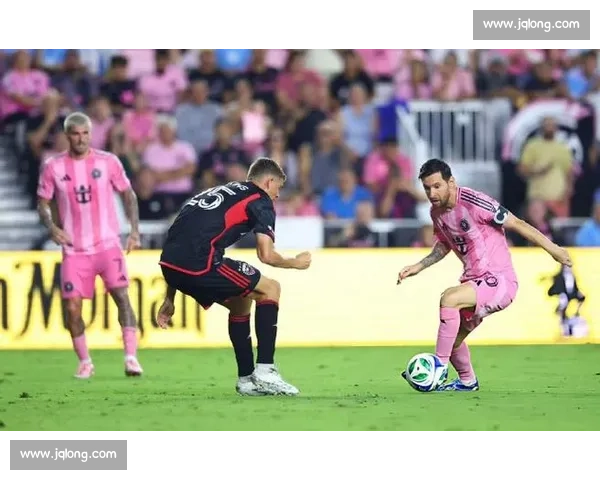 又进球！凉山队 “那个男人” 梅开二度，射手榜登顶